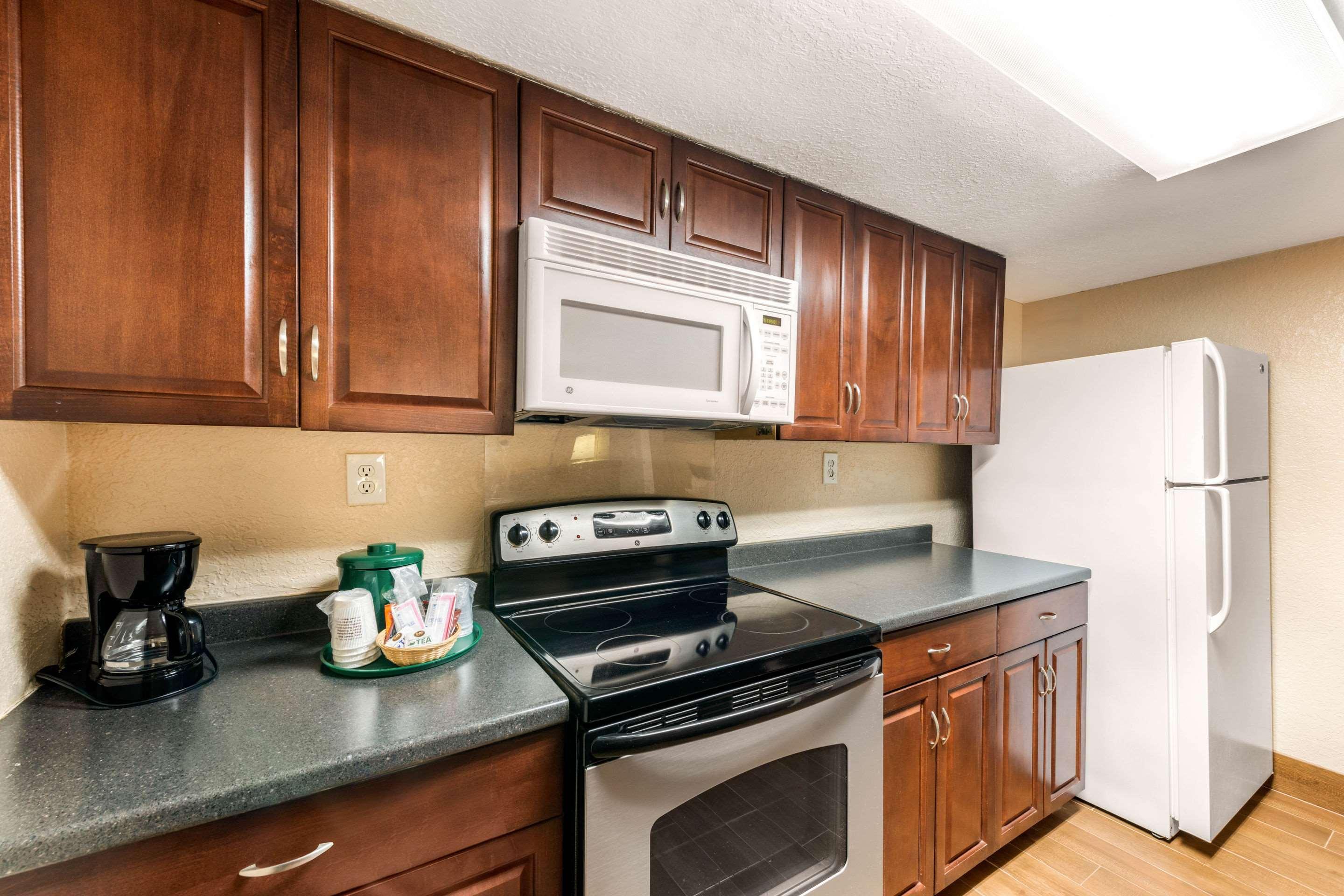 Quality Inn & Suites Orlando Airport Kültér fotó