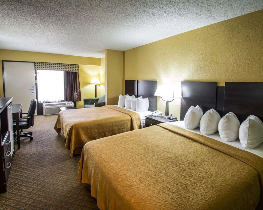Quality Inn & Suites Orlando Airport Szoba fotó
